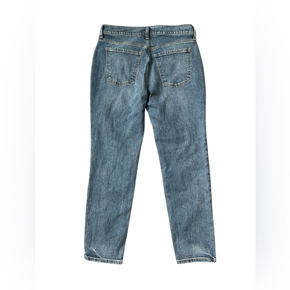 Old Navy Mid-rise Boyfriend Style Jeans with distressing size 4 - Picture 3 of 7